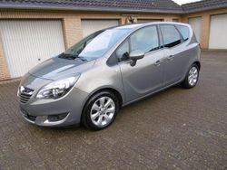 Silber Gebraucht 2015 Opel Meriva Van / Kleinbus | 8.900 € (Etwas zu teuer)