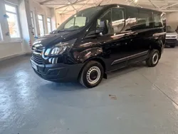 Schwarz Gebraucht 2016 Ford Transit Custom Van / Kleinbus | 16.990 €
