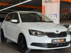 Weiß Gebraucht 2015 Skoda Fabia Ambition Kleinwagen | 8.499 € (Fairer Preis)