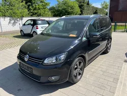 Schwarz Gebraucht 2012 VW Touran Highline Van / Kleinbus | 7.999 € (Fairer Preis)