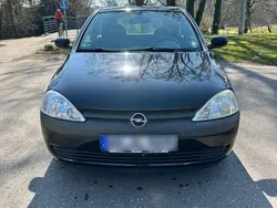 Schwarz Gebraucht 2001 Opel Corsa Limousine | 1.800 € (Fairer Preis)