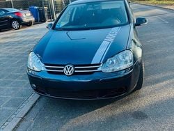 Andere farben Gebraucht 2006 VW Golf V Limousine | 1.800 €