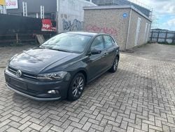 Grau Gebraucht 2018 VW Polo Kleinwagen | 11.000 € (Guter Preis)