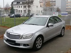 Silber Gebraucht 2011 Mercedes C200 Limousine | 8.999 € (Fairer Preis)