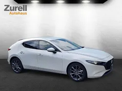 Ceramic Neu 2025 Mazda 3 Exclusive-Line Limousine | 31.480 €