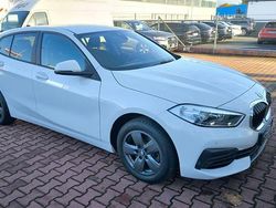 Weiß Gebraucht 2019 BMW 118 Advantage Kleinwagen | 15.900 € (Fairer Preis)