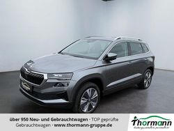 Graphitegrau (metallic) Gebraucht 2024 Skoda Karoq Style SUV | 33.672 € (Fairer Preis)
