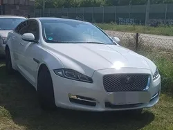 Weiß Gebraucht 2018 Jaguar XJ Limousine | 26.500 €