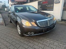 Grau Gebraucht 2010 Mercedes E200 Limousine | 7.500 € (Guter Preis)