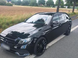 Schwarz Gebraucht 2016 Mercedes E220 AMG Kombi | 19.850 € (Teuer)