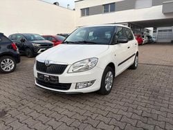Weiß Gebraucht 2014 Skoda Fabia Cool Edition Limousine | 5.195 € (Guter Preis)