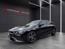 Schwarz Gebraucht 2021 Mercedes CLA200 Shooting Brake AMG line Kombi | 25.440 € (Fairer Preis)