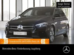 Schwarz Gebraucht 2020 Mercedes B180 Advanced Van / Kleinbus | 20.890 € (Fairer Preis)