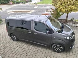 Grau Gebraucht 2021 Toyota Proace Verso Team Kombi | 35.400 € (Fairer Preis)