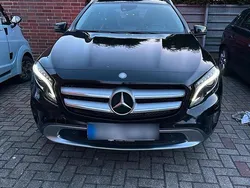Schwarz Gebraucht 2014 Mercedes GLA200 SUV | 12.400 € (Fairer Preis)