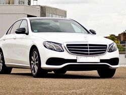 Weiß Gebraucht 2016 Mercedes E220 Limousine | 19.999 €