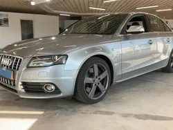 Grau Gebraucht 2011 Audi S4 Sport Limousine | 21.990 €