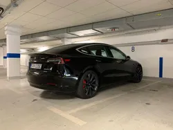 Schwarz Gebraucht 2020 Tesla Model 3 Limousine | 26.800 € (Fairer Preis)