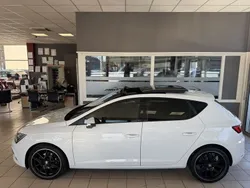 Weiß Gebraucht 2019 Seat Leon FR Limousine | 16.990 € (Etwas zu teuer)