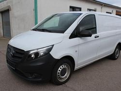 Weiß Gebraucht 2021 Mercedes Vito Van / Kleinbus | 18.099 € (Superpreis)