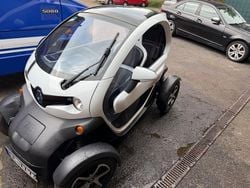 Weiß Gebraucht 2015 Renault Twizy Kleinwagen | 3.990 € (Guter Preis)