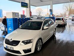 Weiß Gebraucht 2014 Skoda Octavia RS Kombi | 7.800 € (Fairer Preis)