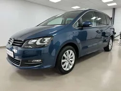Blau Gebraucht 2016 VW Sharan Highline Van / Kleinbus | 23.990 € (Fairer Preis)