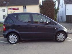 Grau Gebraucht 2000 Mercedes A140 Limousine | 2.500 € (Teuer)