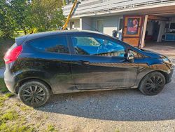 Schwarz Gebraucht 2010 Ford Fiesta Kleinwagen | 1.899 € (Fairer Preis)