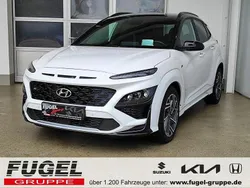 Atlas white/ abyss black / sol Gebraucht 2023 Hyundai Kona N Line SUV | 27.499 € (Guter Preis)