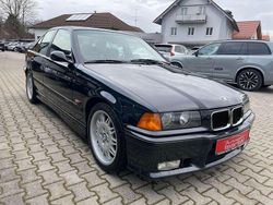 Schwarz Gebraucht 1995 BMW M3 Limousine | 37.900 €