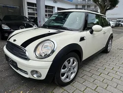 Weiß Gebraucht 2010 Mini ONE Kleinwagen | 3.750 € (Fairer Preis)