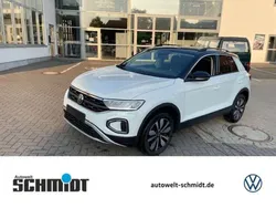Pure white Gebraucht 2024 VW T-Roc R SUV | 25.998 € (Superpreis)