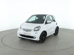 Weiß Gebraucht 2019 Smart ForTwo Coupé Basis Kleinwagen | 10.870 € (Superpreis)
