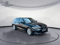 Schwarz Gebraucht 2020 BMW 318 Sport Line Kombi | 18.999 € (Fairer Preis)