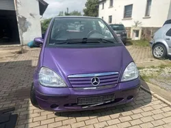 Violett Gebraucht 1999 Mercedes A160 Elegance Limousine | 2.190 € (Fairer Preis)