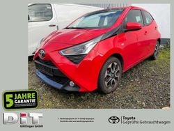 Vulcanorot Gebraucht 2021 Toyota Aygo X-play Kleinwagen | 8.290 € (Superpreis)