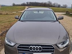 Grau Gebraucht 2015 Audi A4 Kombi | 15.800 € (Etwas zu teuer)