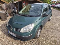 Grün Gebraucht 2003 Renault Scénic Expression Van / Kleinbus | 1.170 € (Teuer)