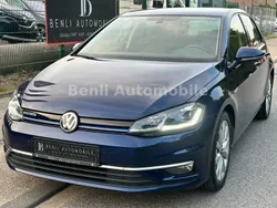 Blau Gebraucht 2018 VW Golf VII Highline Limousine | 14.490 € (Fairer Preis)