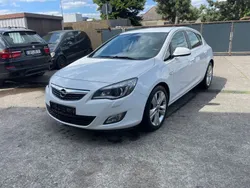 Weiß Gebraucht 2010 Opel Astra Cosmo Limousine | 3.000 € (Superpreis)