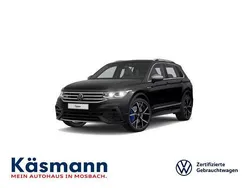 Schwarz (deep black perleffekt) Gebraucht 2023 VW Tiguan R SUV | 43.530 € (Guter Preis)