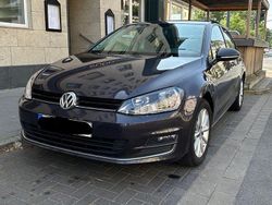 Grau Gebraucht 2015 VW Golf Limousine | 9.500 € (Fairer Preis)