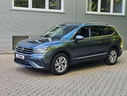 Grau Gebraucht 2024 VW Tiguan Allspace Life SUV | 33.990 € (Superpreis)