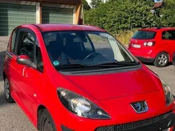 Rot Gebraucht 2007 Peugeot 1007 Kleinwagen | 4.200 € (Etwas zu teuer)