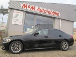 Schwarz Gebraucht 2020 BMW 330e Sport Line Limousine | 24.900 € (Guter Preis)