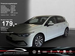 Weiß Gebraucht 2022 VW Golf VIII Life Limousine | 22.980 € (Fairer Preis)