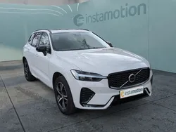 Weiß Gebraucht 2022 Volvo XC60 R-Design SUV | 38.790 € (Etwas zu teuer)