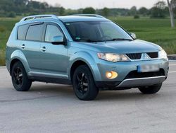 Blau Gebraucht 2010 Mitsubishi Outlander SUV | 3.850 €