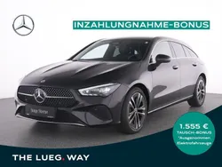 Schwarz metalliclack kosmossch Gebraucht 2024 Mercedes CLA180 Shooting Brake Progressive Kombi | 33.385 € (Teuer)
